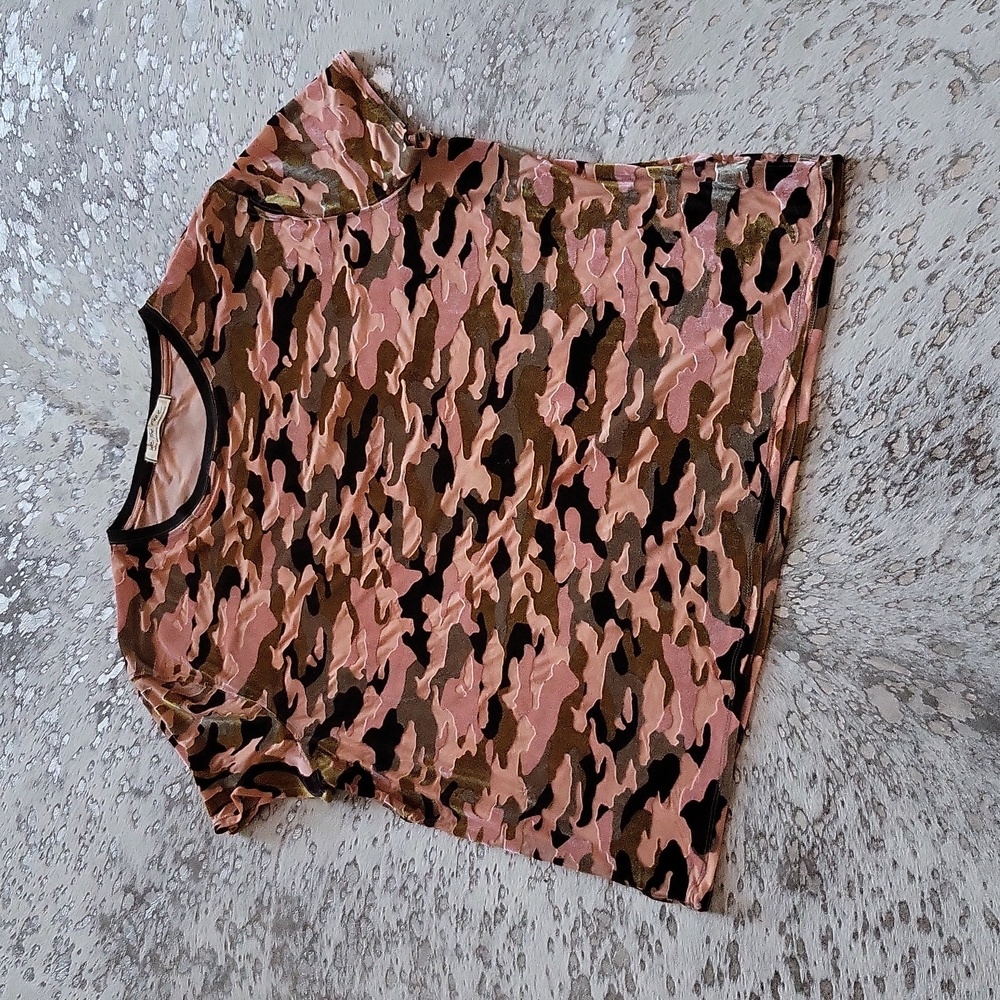 Free People We The Free Burnout Velvet Camo Tee SzS - Picture 3 of 7